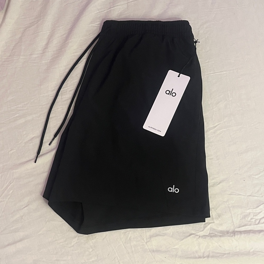 ALO Yoga Men's Athletic Black Shorts